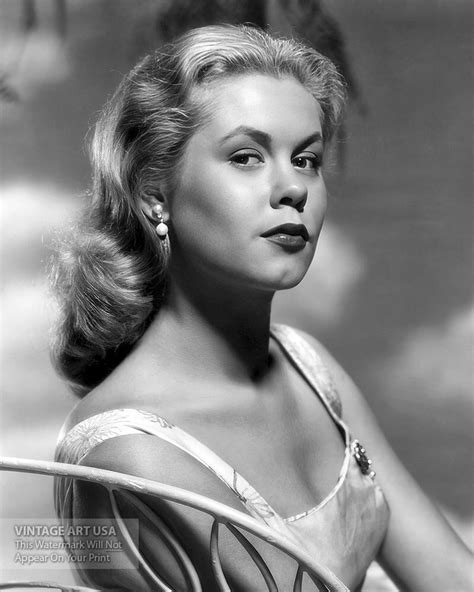 ELIZABETH MONTGOMERY Nude